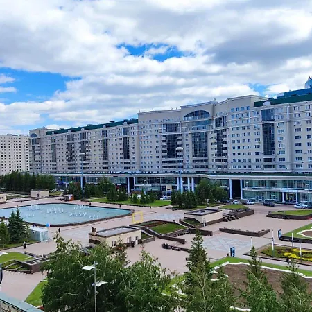 9 Спальных Мест В Центре 3Х Комн Кв С 4Мя Кроватями И 2Мя Санузлами С Шикарным Видом На Байтерек Astana Exterior foto